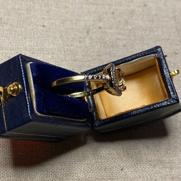 💛 925 & 14k Yellow Gold Plated Citrine & Diamond Halo Ring - Picture 5 of 8